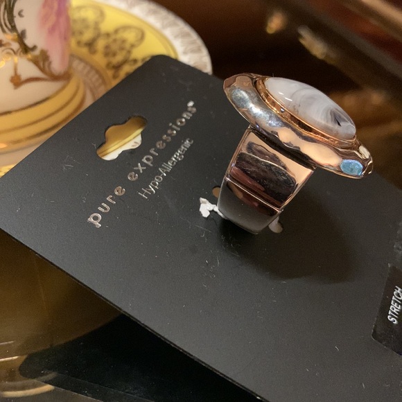 *LAST ONE* Gray Blue Dual Tone Stretch Ring - Picture 4 of 6